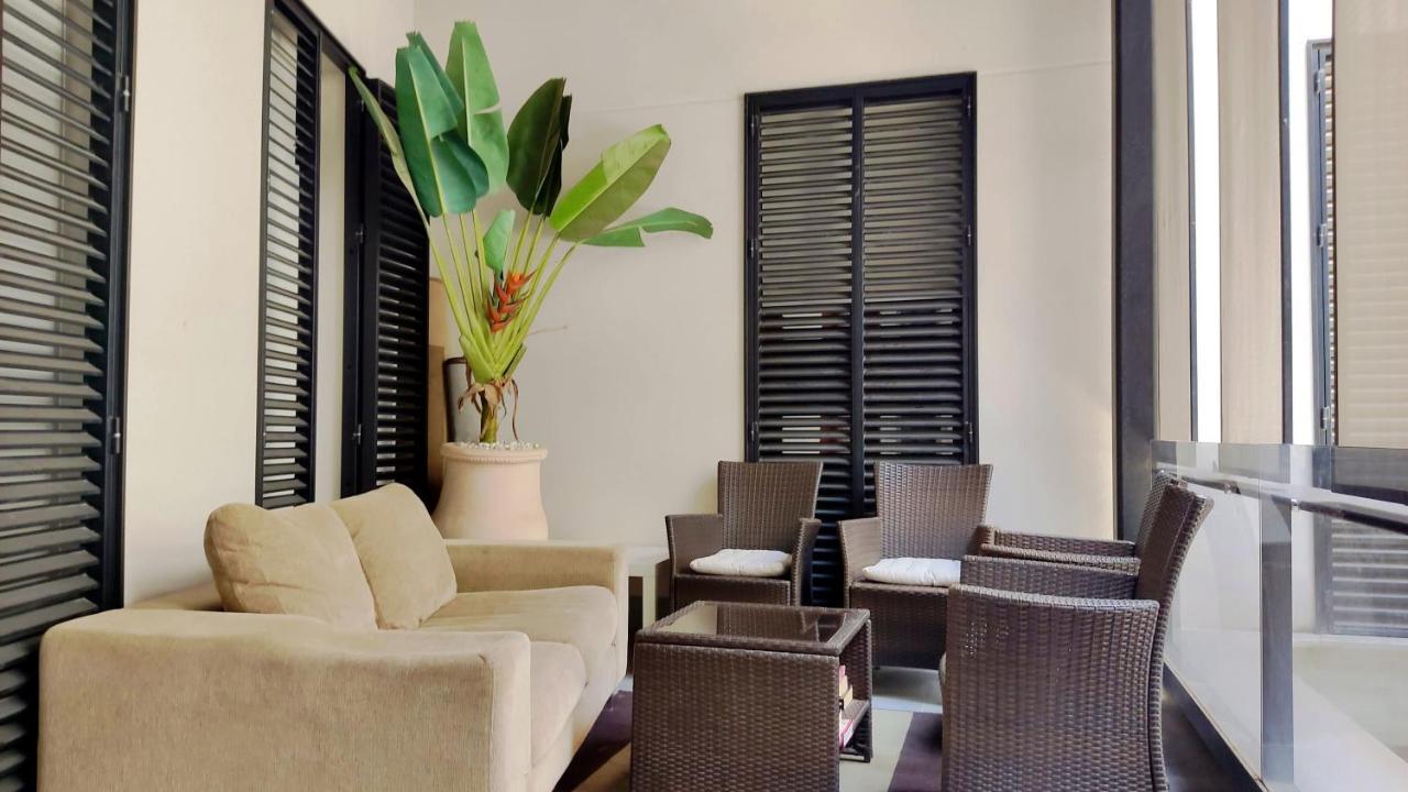 Selecta Elegante Apartamento Con Patio En Centro Historico Sevilla Exterior foto